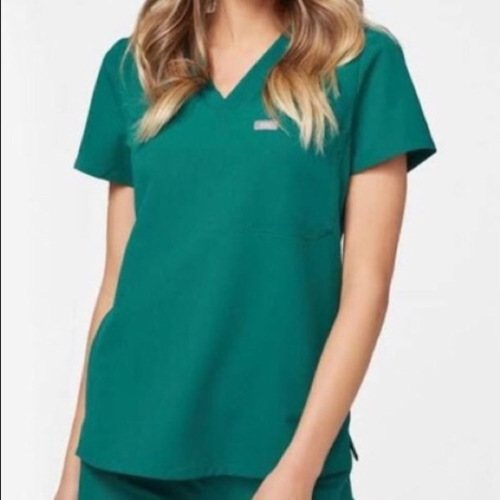 FIGS Catarina One Pocket Scrub top